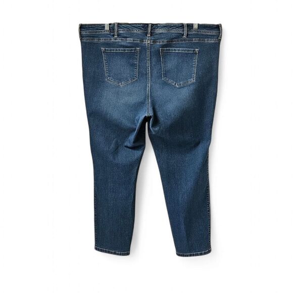 TORRID Mid- Rise Super Skinny Plus Size Jeans SIZE 24R - Picture 14 of 16